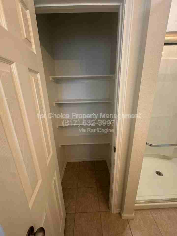 8132 Cedar Lake Ln - Photo 2 of 36