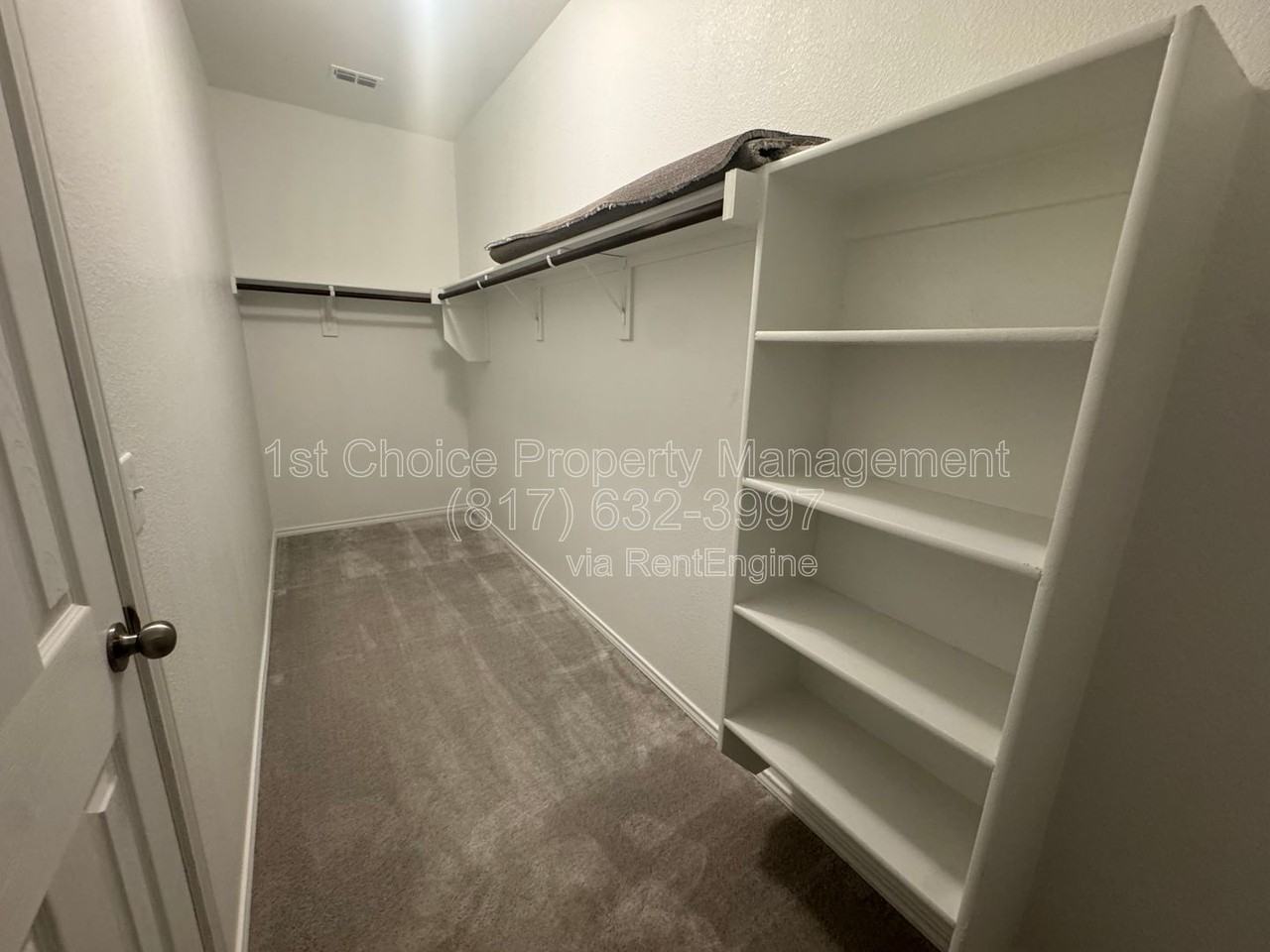 8132 Cedar Lake Ln - Photo 6 of 36
