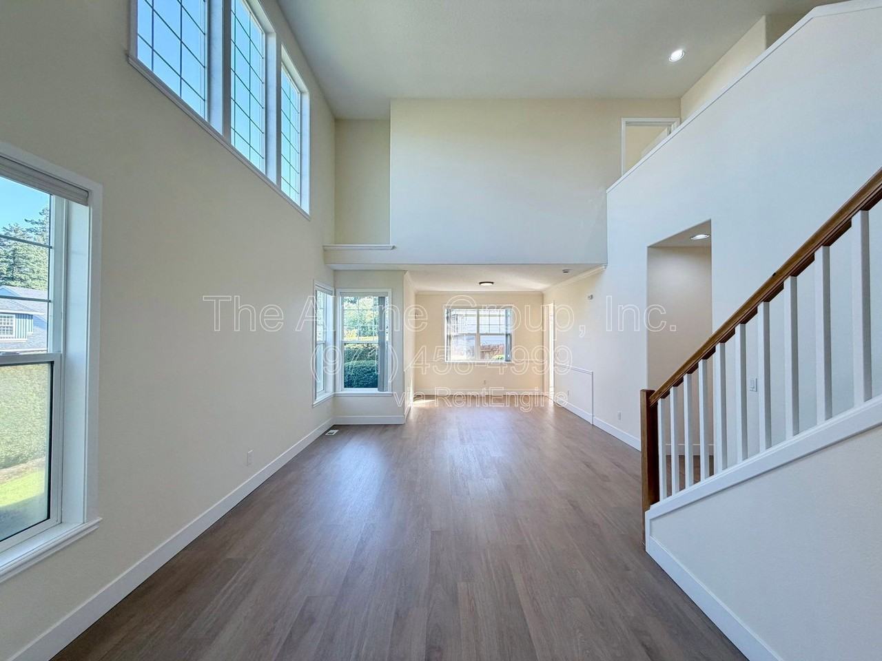 351 Nw Kotrik Pl - Photo 2 of 36