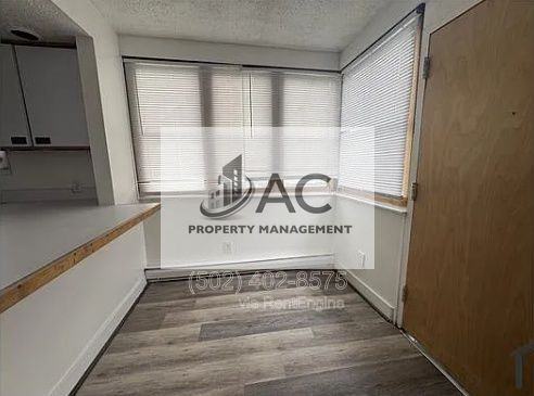 900 Beecher St - Photo 3 of 6