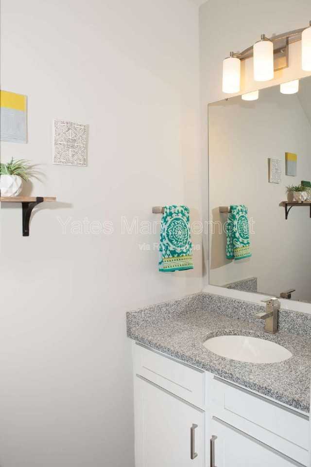 200 Colonial Dr - Photo 3 of 50