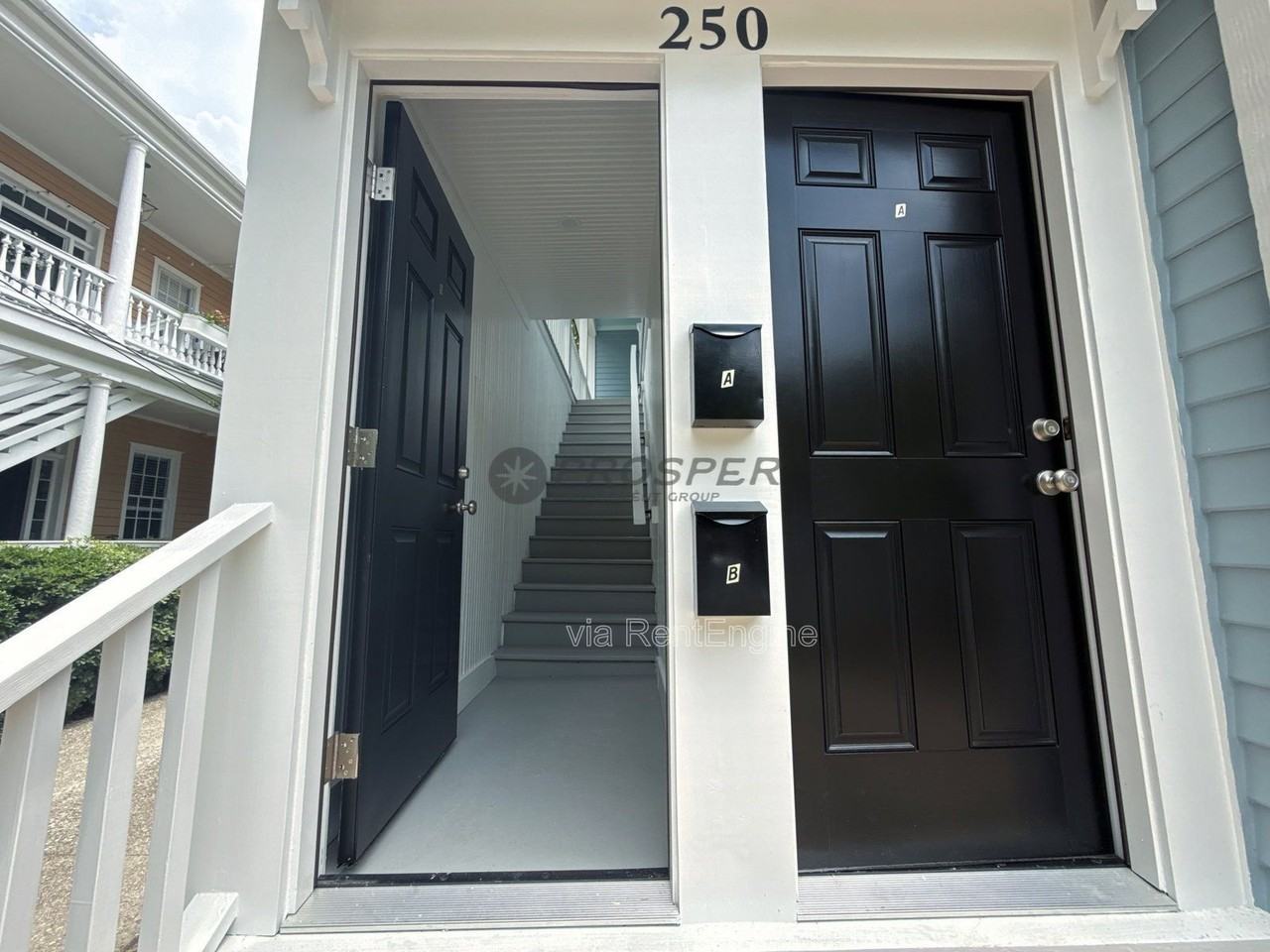 250 Rutledge Ave #B - Photo 2 of 26