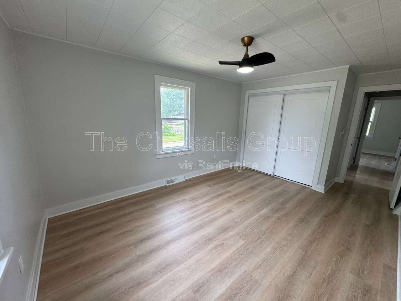 122 Lawndale Ave - Photo 7 of 8