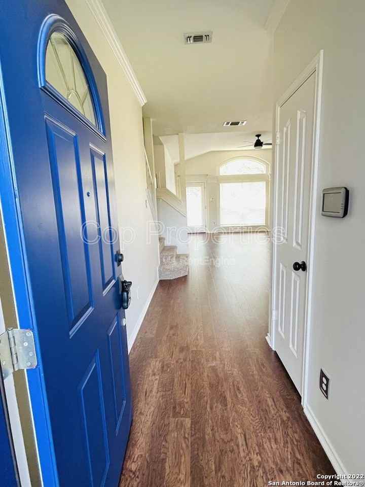 22622 Madison Park - Photo 2 of 28
