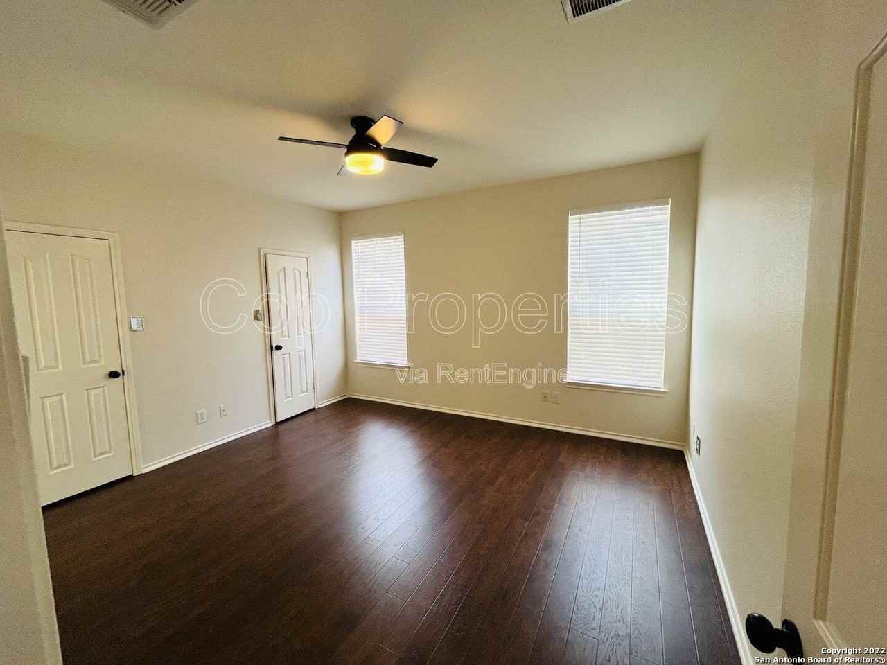 22622 Madison Park - Photo 3 of 28
