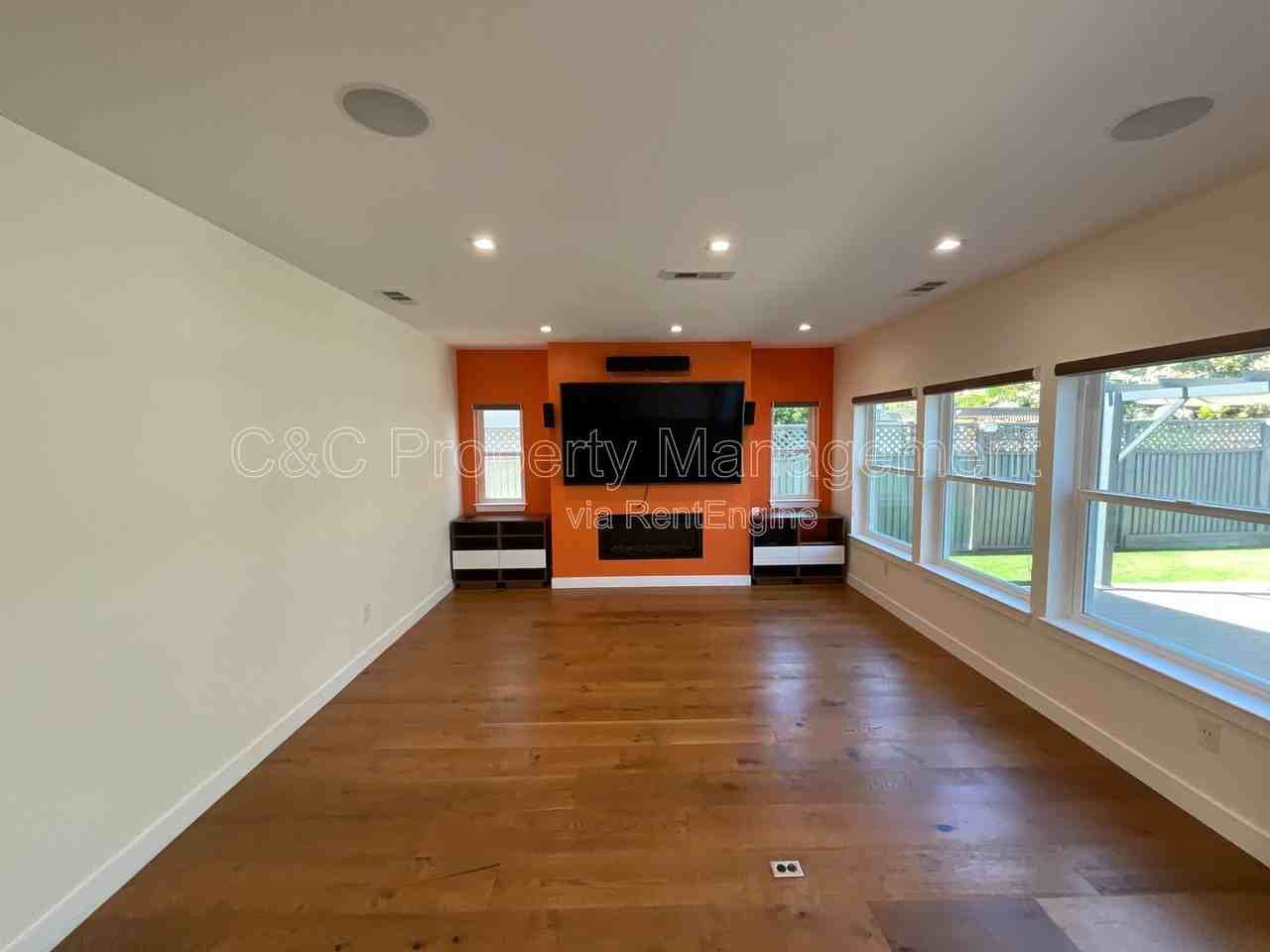 1201 N Central Ave - Photo 7 of 47