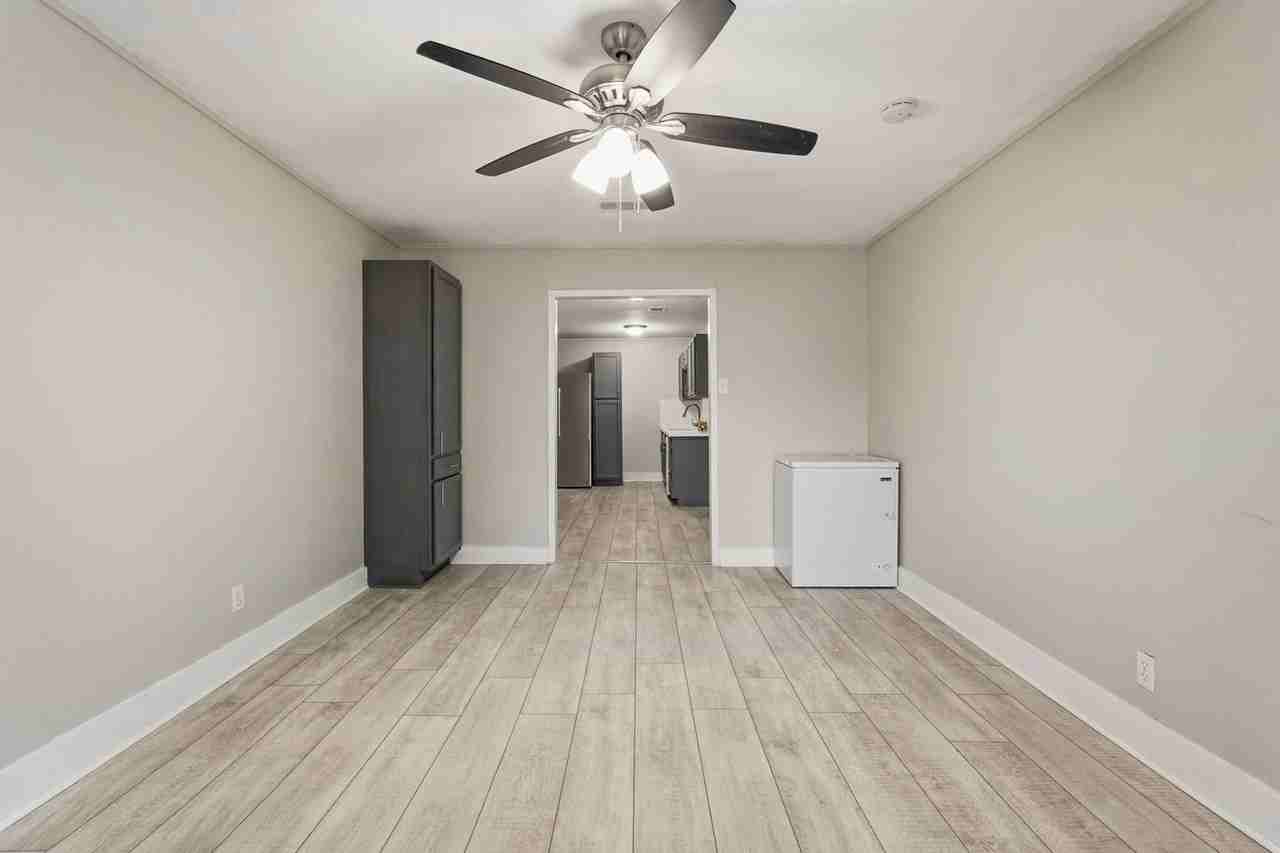 406 Gresham St - Photo 5 of 27