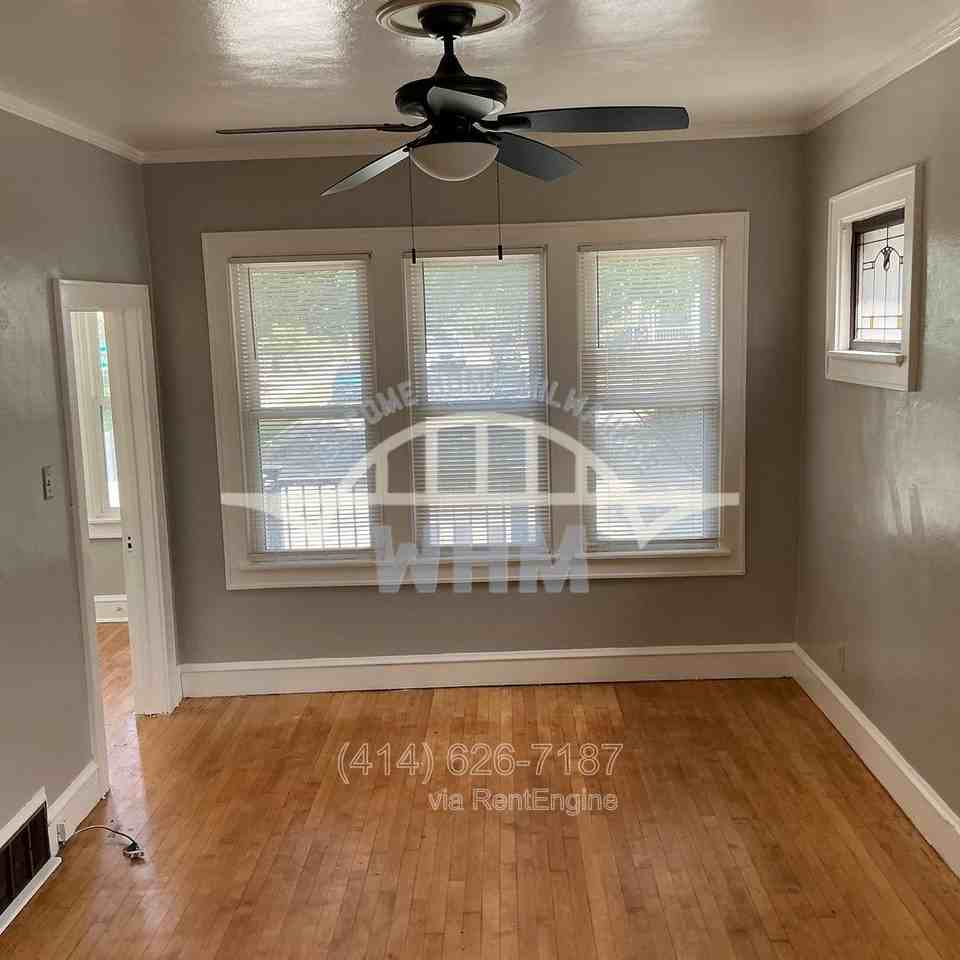 2445 S Austin St - Photo 3 of 6