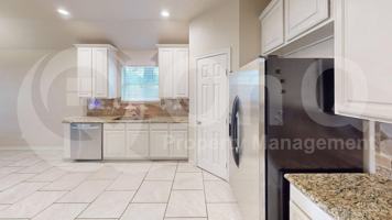 featured image of 4828 Curzon Ave