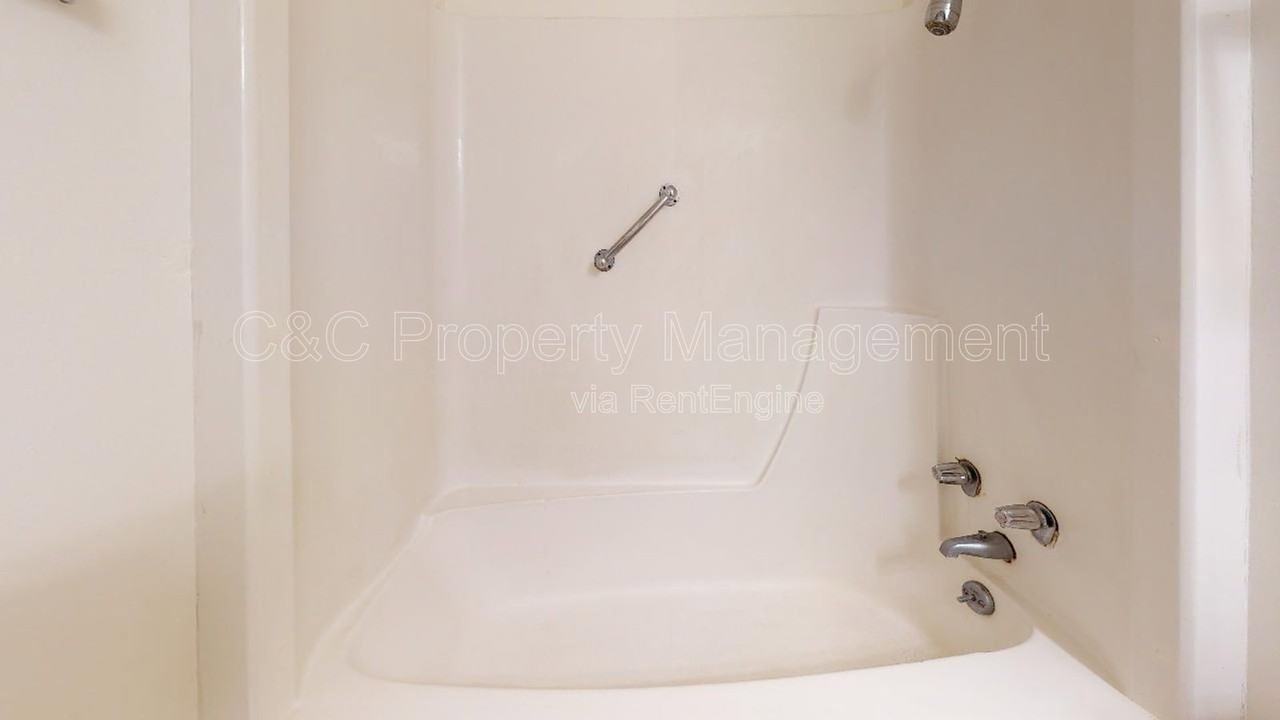 935 Lighthouse Ave #12 - Photo 6 of 8