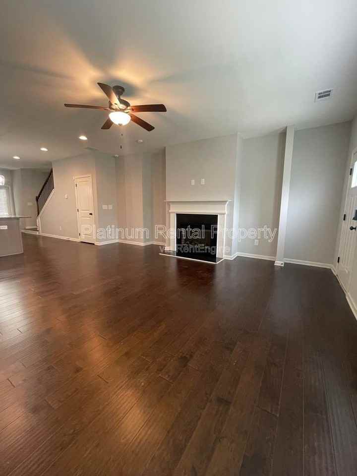 841 Ambient Way Sw - Photo 4 of 31