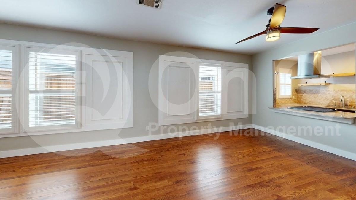 642 N Tyler St - Photo 4 of 26