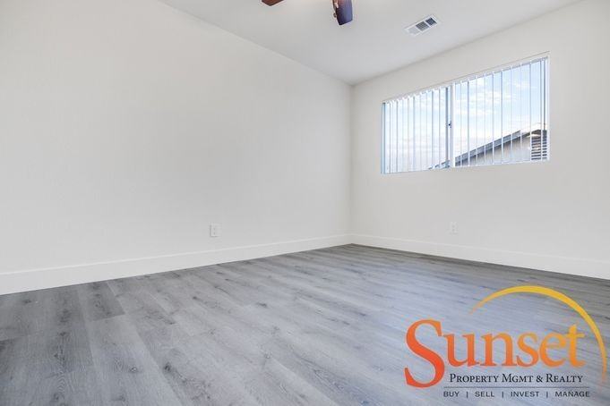 2866 F St #C - Photo 7 of 14