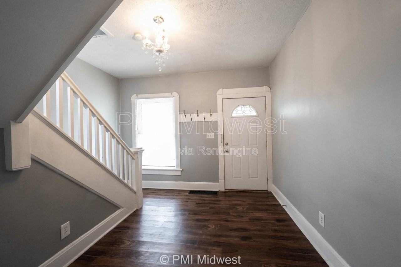 1604 E Kelly St - Photo 4 of 25