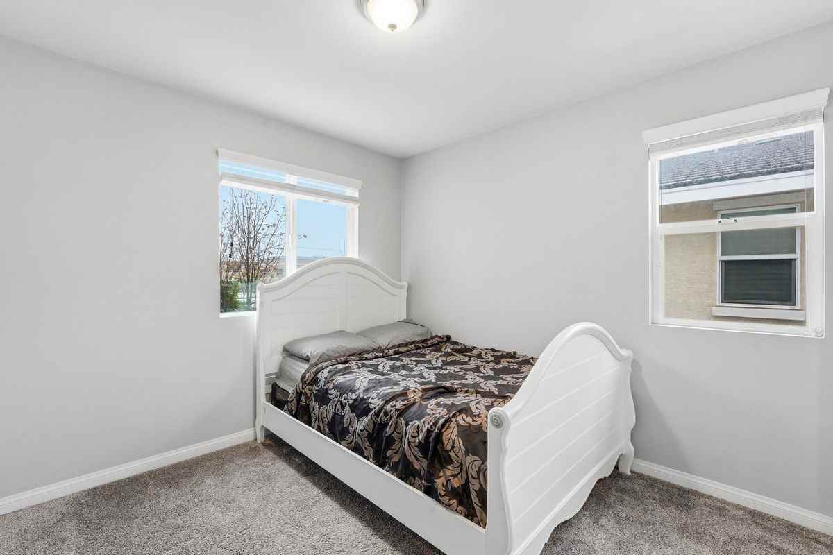 522 Mary Ln - Photo 6 of 10