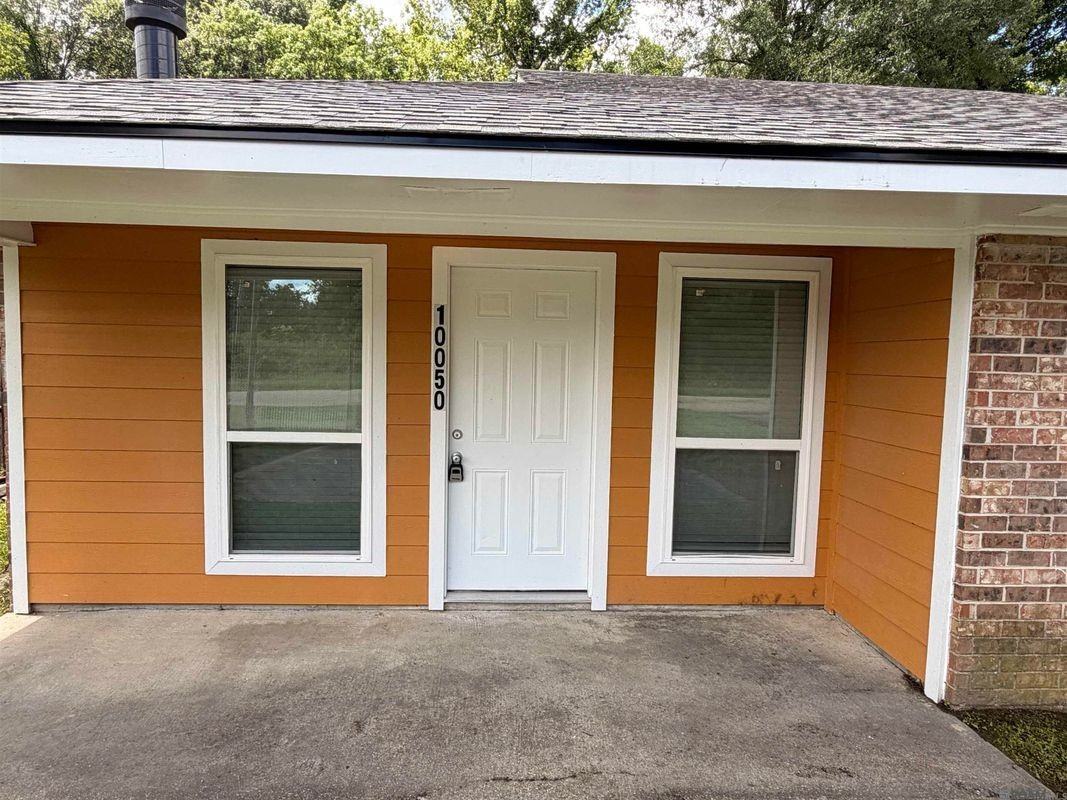 10050 El Scott Ave - Photo 2 of 18