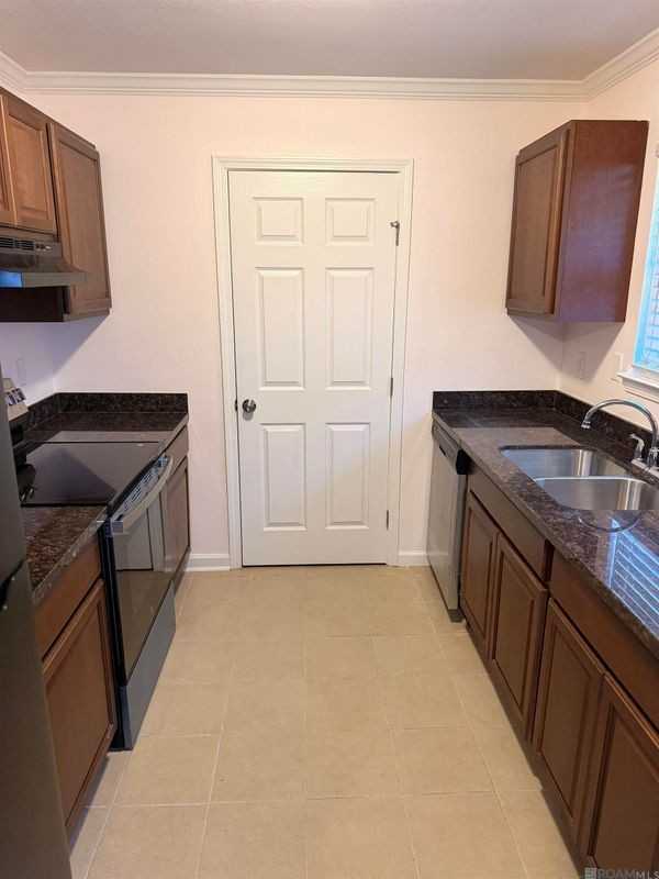 10050 El Scott Ave - Photo 6 of 18