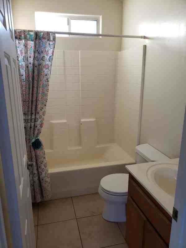 2318 5th St - Photo 3 of 6