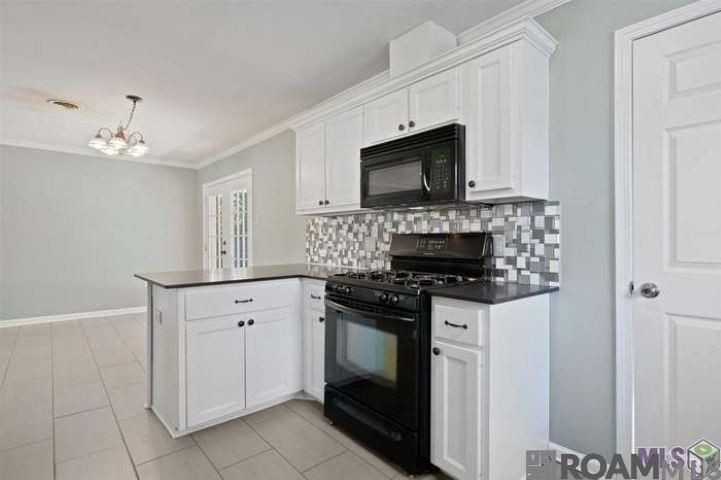 11034 Old Hammond Hwy - Photo 4 of 15