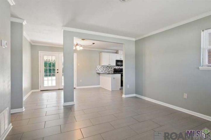11034 Old Hammond Hwy - Photo 5 of 15