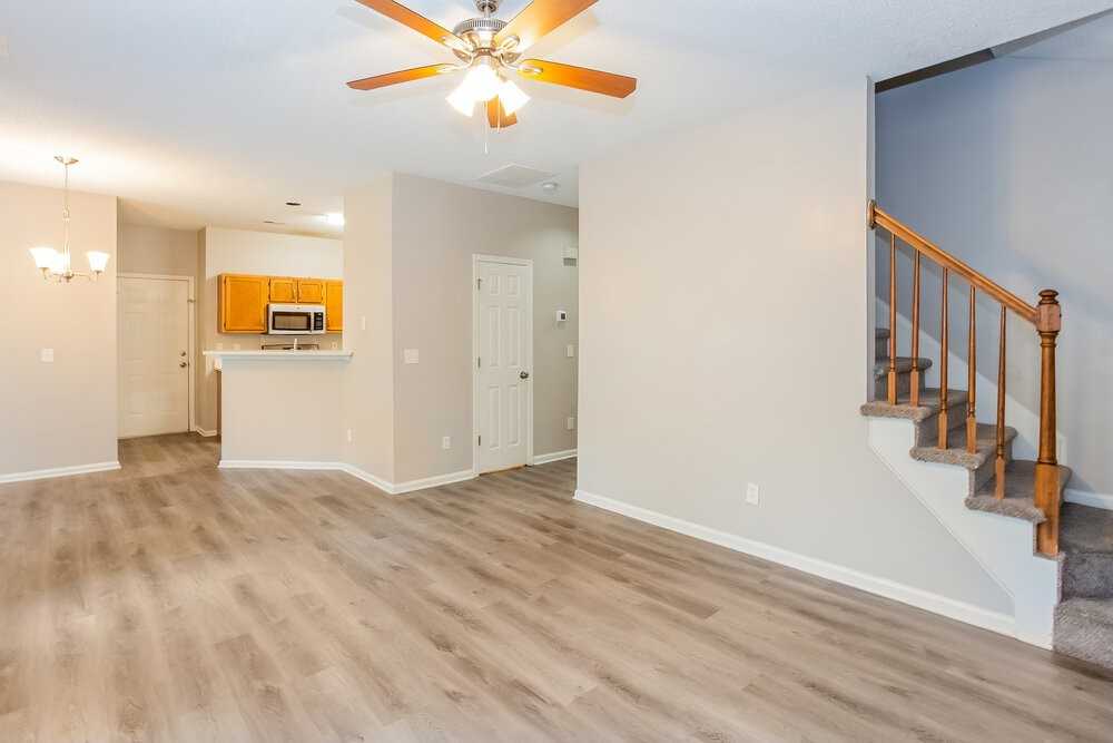 219 Forest Pond Rd - Photo 7 of 17
