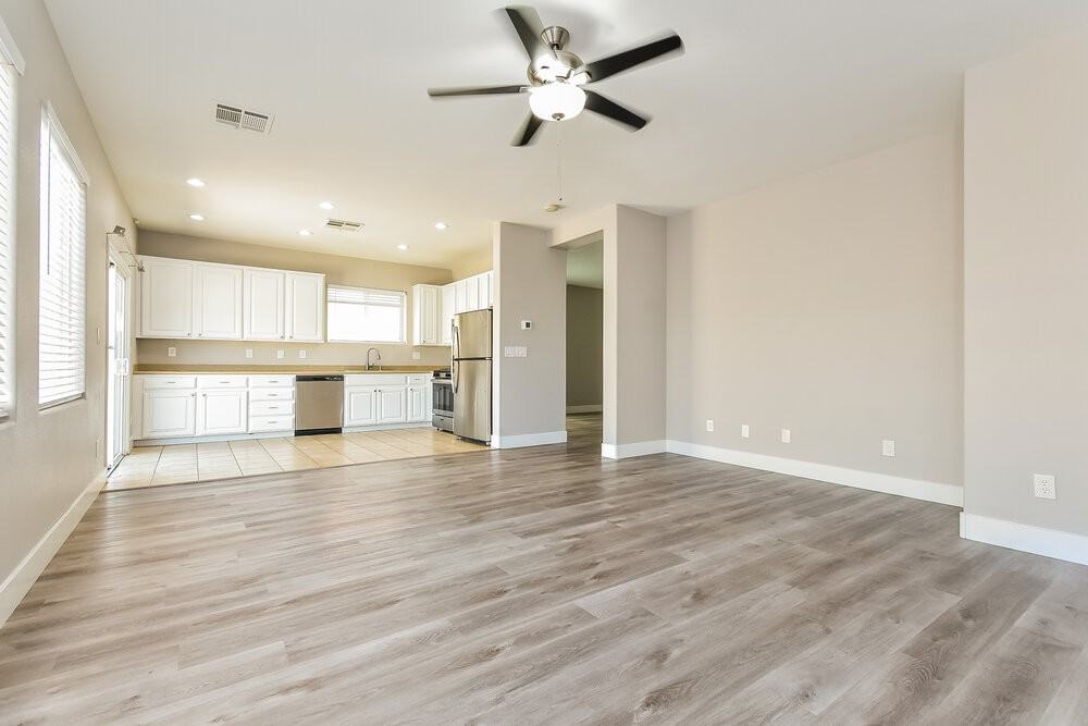 8052 Severn Valley St - Photo 6 of 17