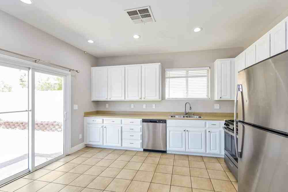 8052 Severn Valley St - Photo 7 of 17