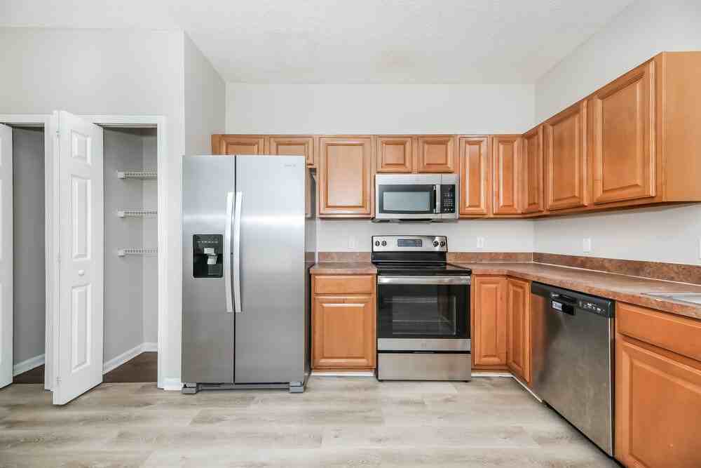 7911 Melvin Rd - Photo 7 of 17