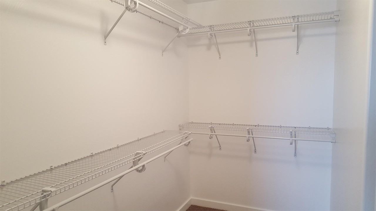 1188 Forestglen Dr #E - Photo 3 of 32