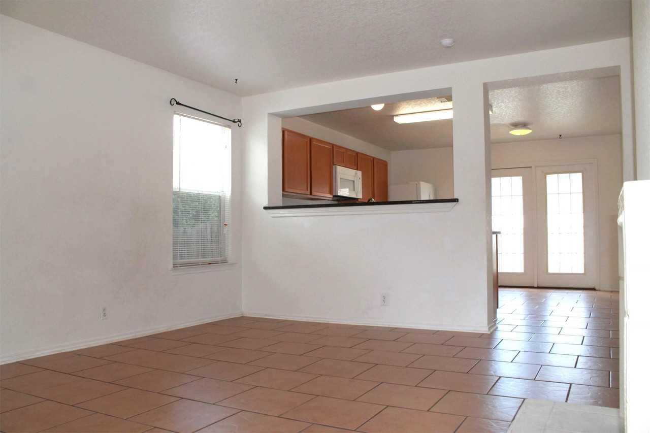 959 Marble Point San Antonio Tx. - Photo 3 of 11
