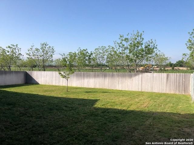 414 Creekside Curve New Braunfels, Tx. #1 - Photo 6 of 22