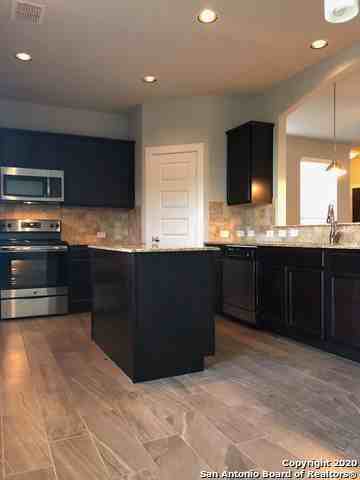 414 Creekside Curve New Braunfels, Tx. #1 - Photo 7 of 22