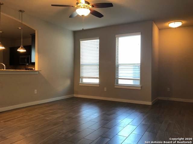 414 Creekside Curve New Braunfels, Tx. #1 - Photo 2 of 22