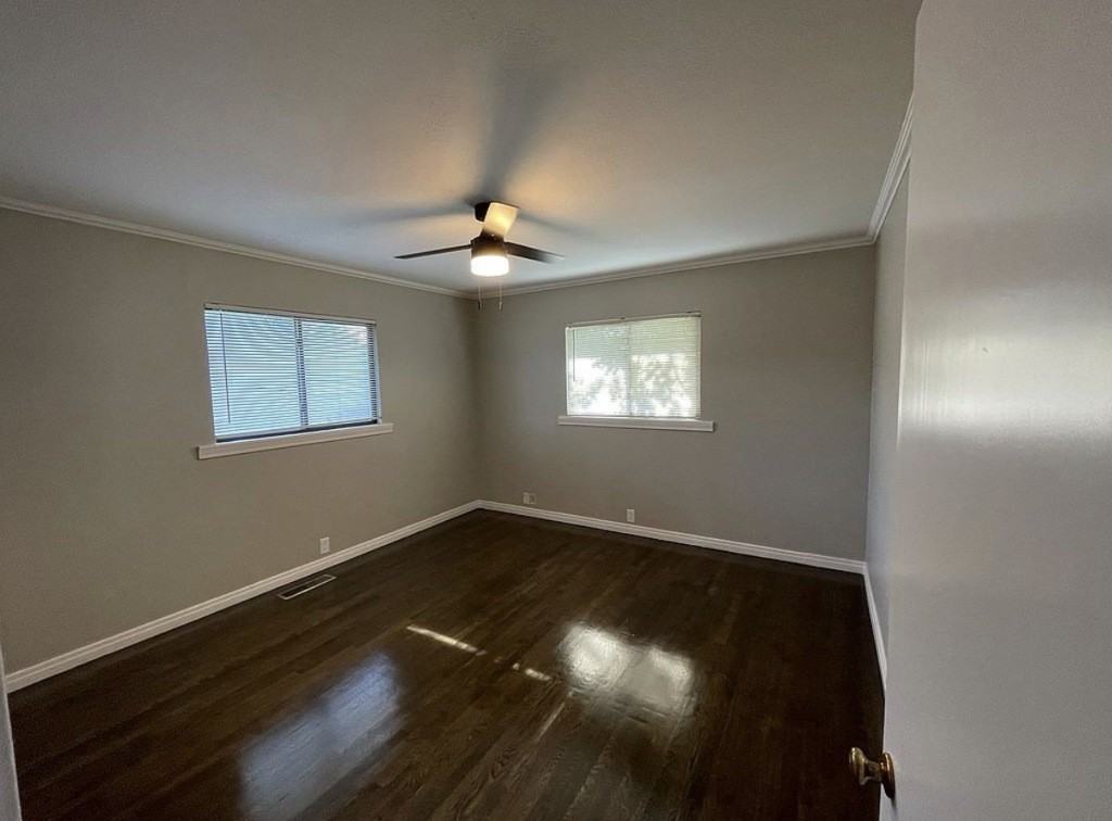 2030 Crockett St - Photo 7 of 10