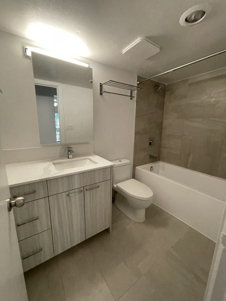 912 Berkley Rd - Photo 3 of 5