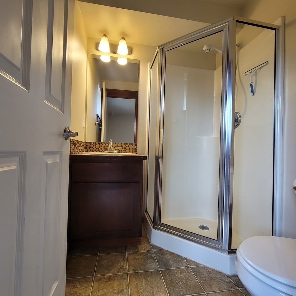 11014 Greenwood Ave N #1 - Photo 4 of 26