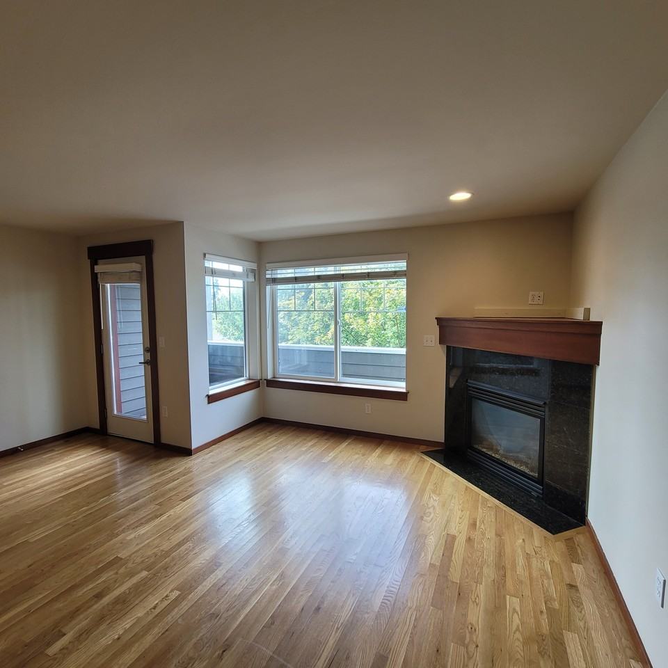 11014 Greenwood Ave N #1 - Photo 7 of 26