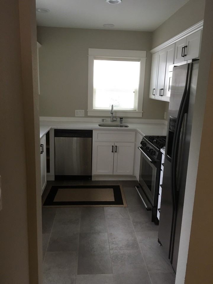 2545 Se Ankeny St #2545 - Photo 2 of 24