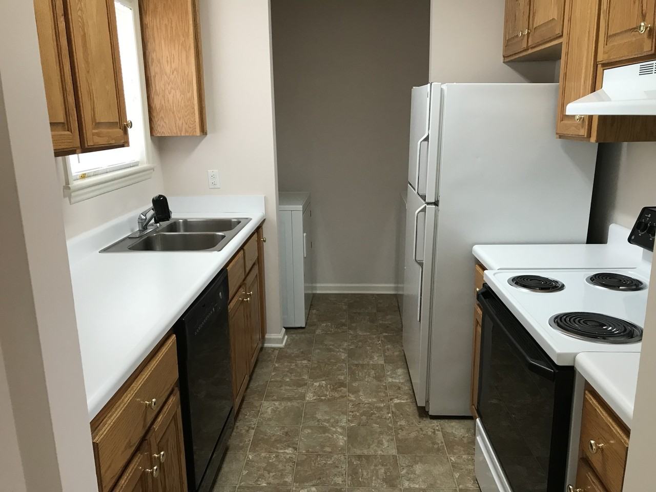 Meredith Square Townhomes - Photo 5 of 25