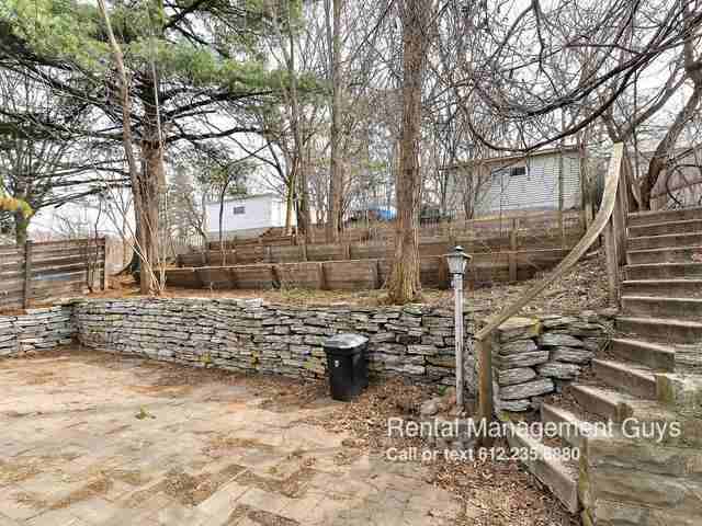 2827 NE Taylor St - Photo 2 of 14