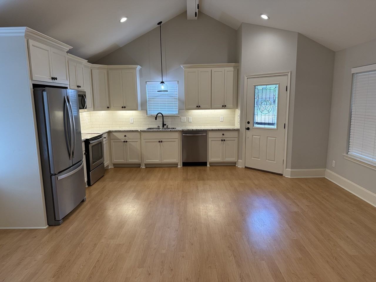 424 Brentwood Dr #NA - Photo 2 of 13