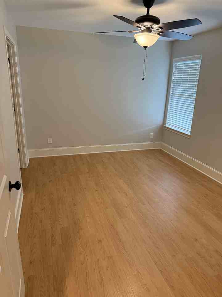 424 Brentwood Dr #NA - Photo 6 of 13