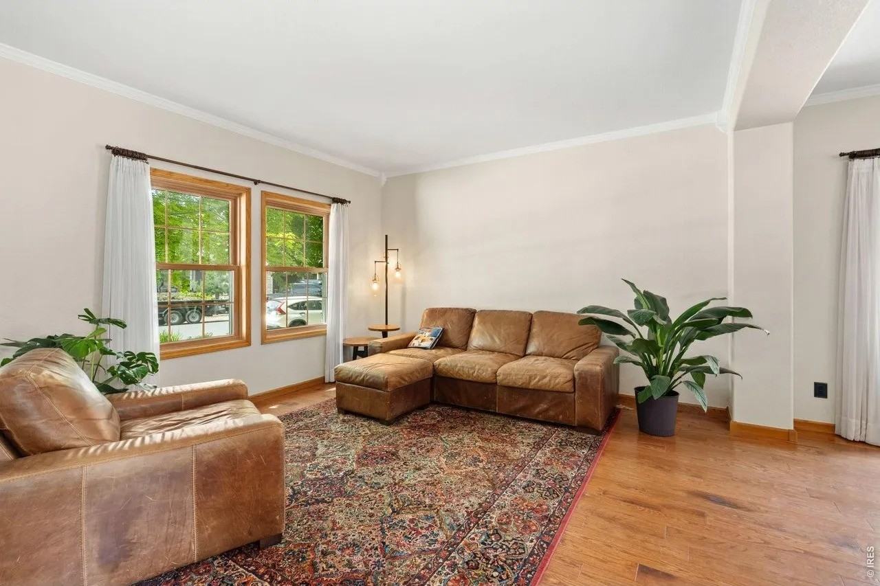 4601 Twin Peaks Ct #NA - Photo 3 of 33