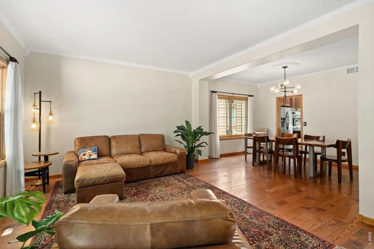 4601 Twin Peaks Ct #NA - Photo 4 of 33