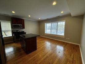 4059 W Melrose St #3 - Photo 1 of 1