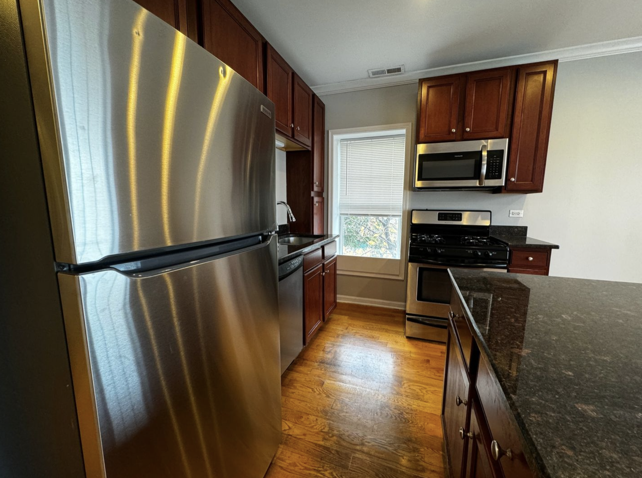 4059 W Melrose St #3 - Photo 6 of 14