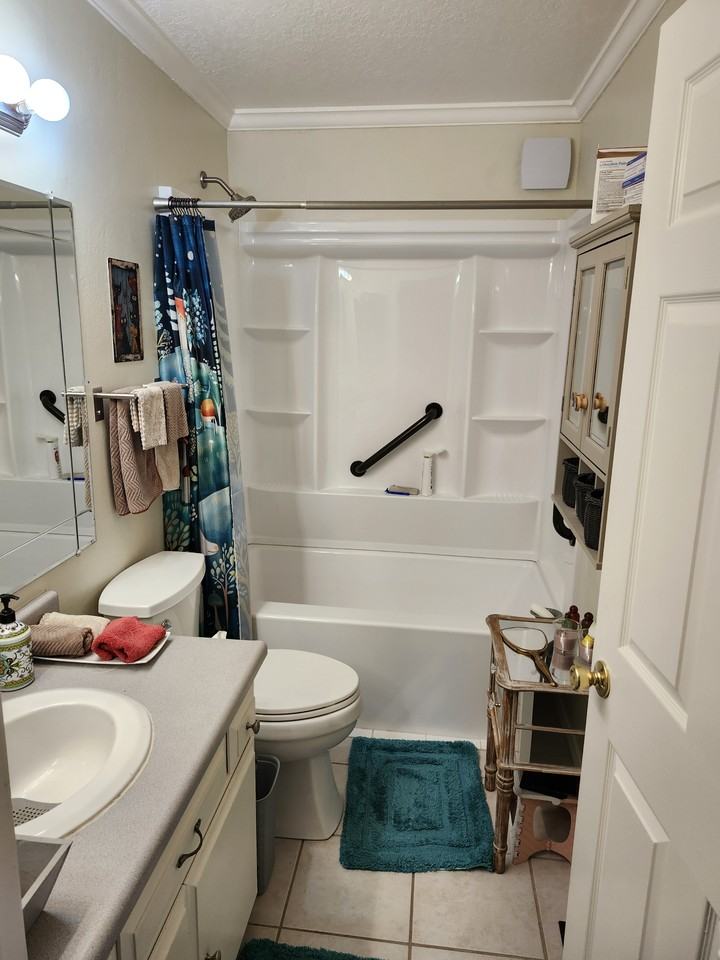 1235 Lovers Ln #A - Photo 6 of 10