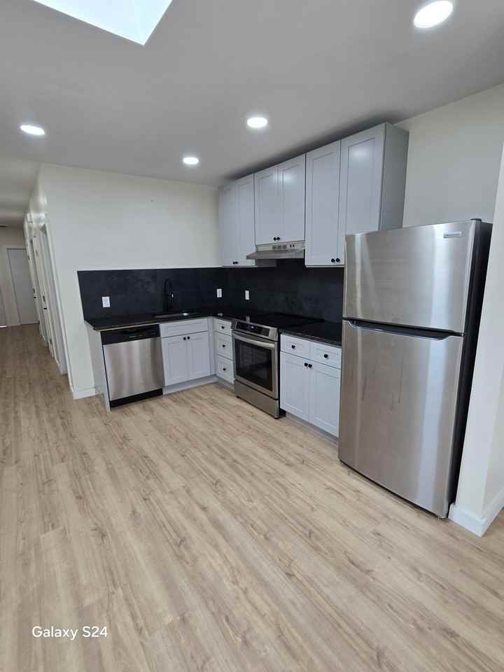 356 3rd St #2 - Photo 7 of 8