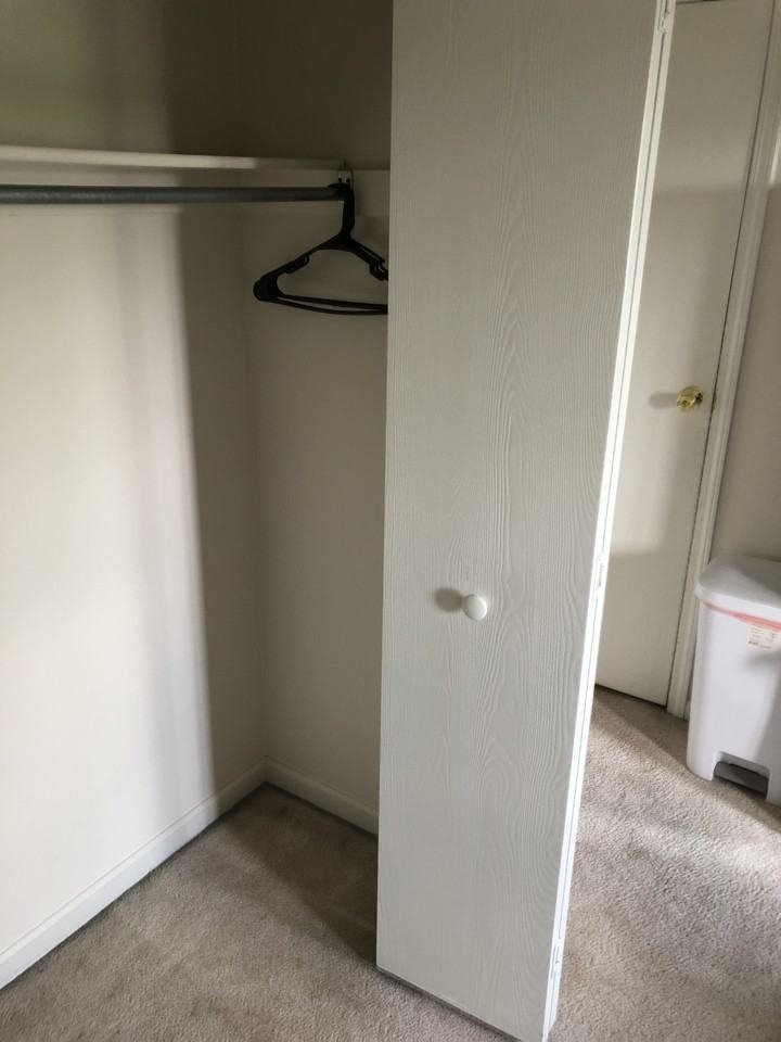 975 Harbourne St #7 - Photo 7 of 22