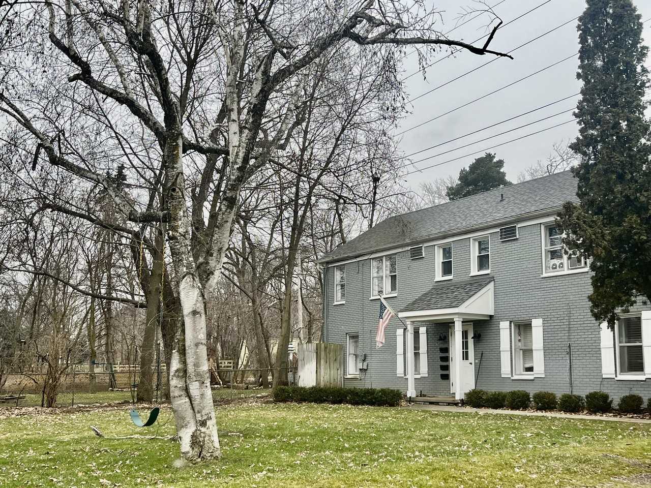 62 Madison Ct #2